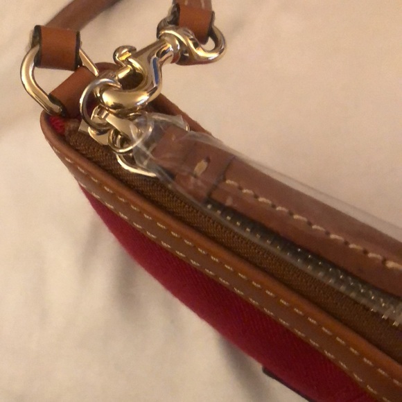 Dooney & Bourke Red Tartan & Brown Leather Trim ZA Wristlet NWT - Picture 14 of 16